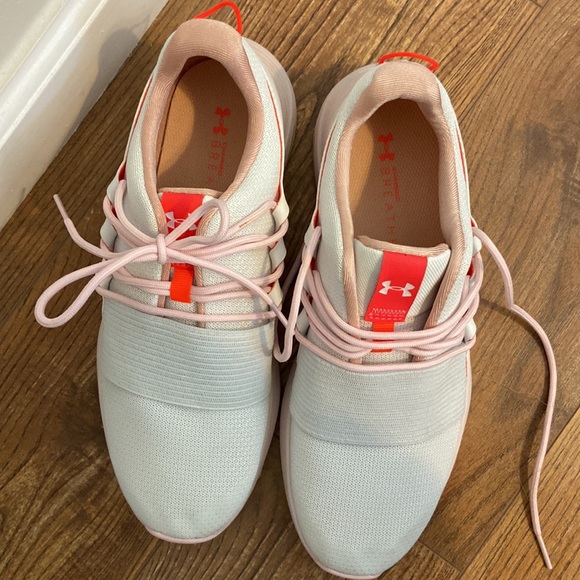 Under Armour Sneakers - Picture 2 of 4